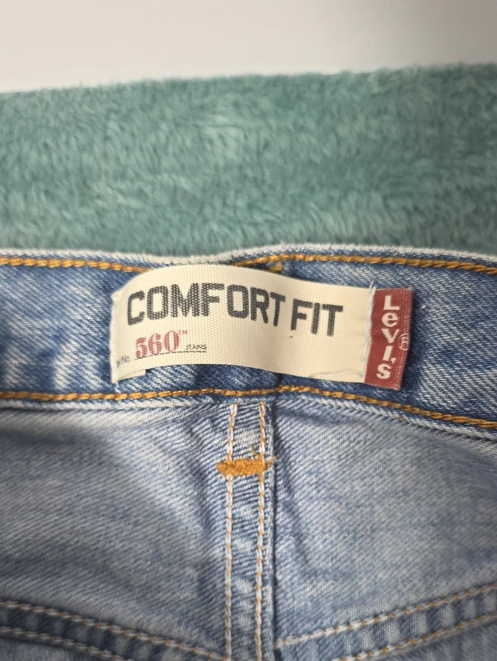 Levi's 560's Men's Light Blue Comfort Fit Jeans